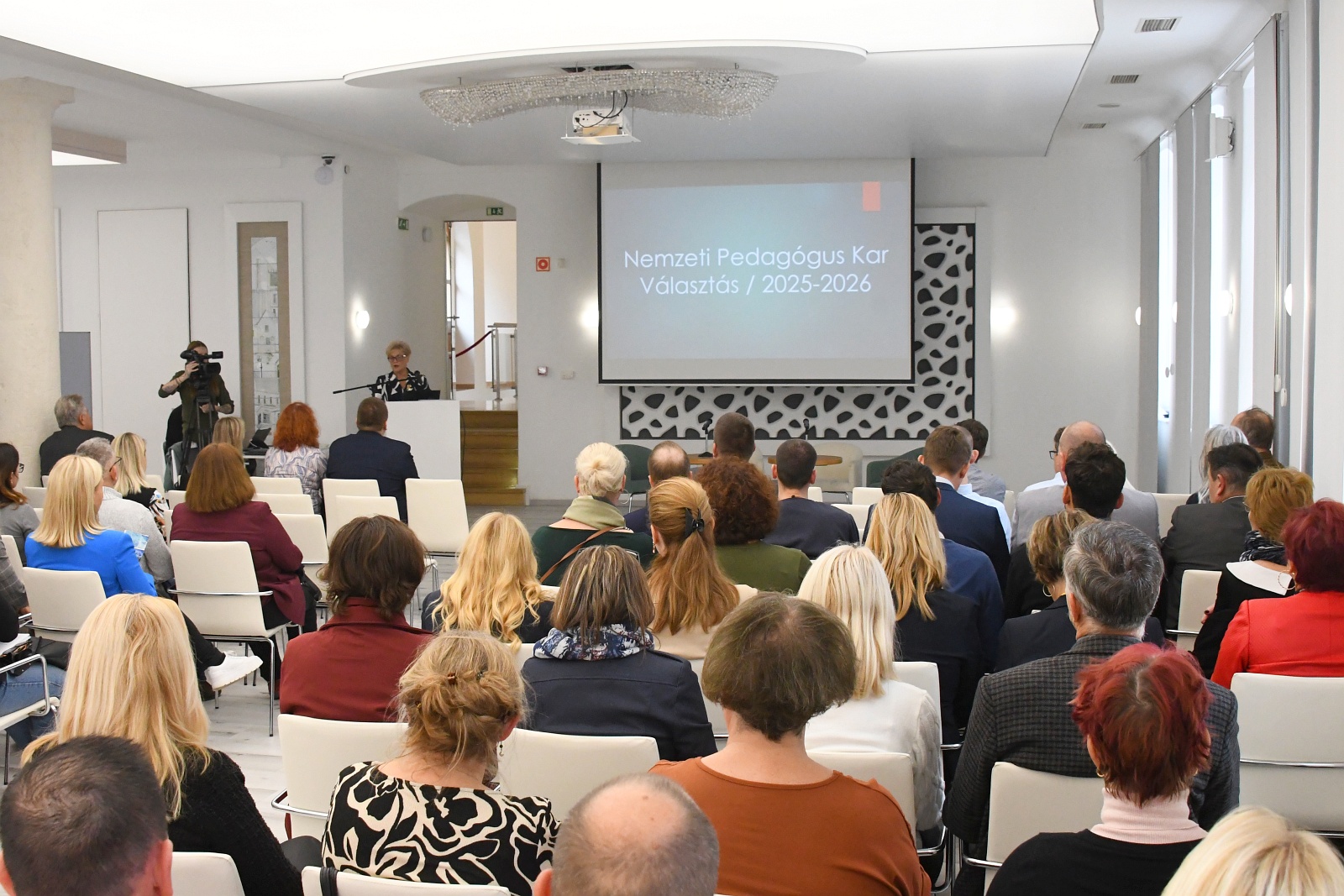 Tehetséggondozás és innovációk a szakképzésben - pedagógus konferencia a Hiemerben